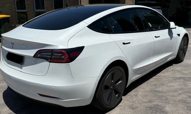 Tesla Model 3 image 4