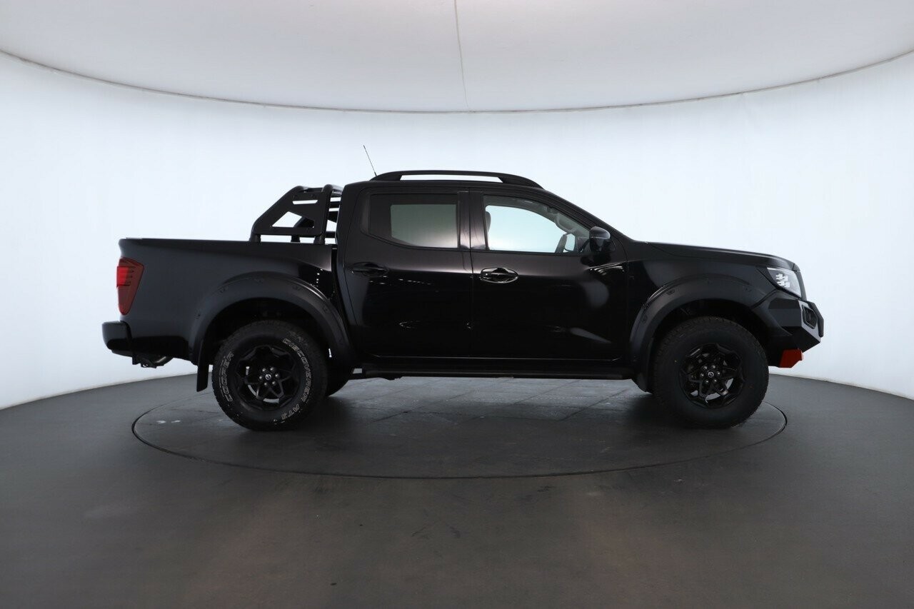 Nissan Navara image 3