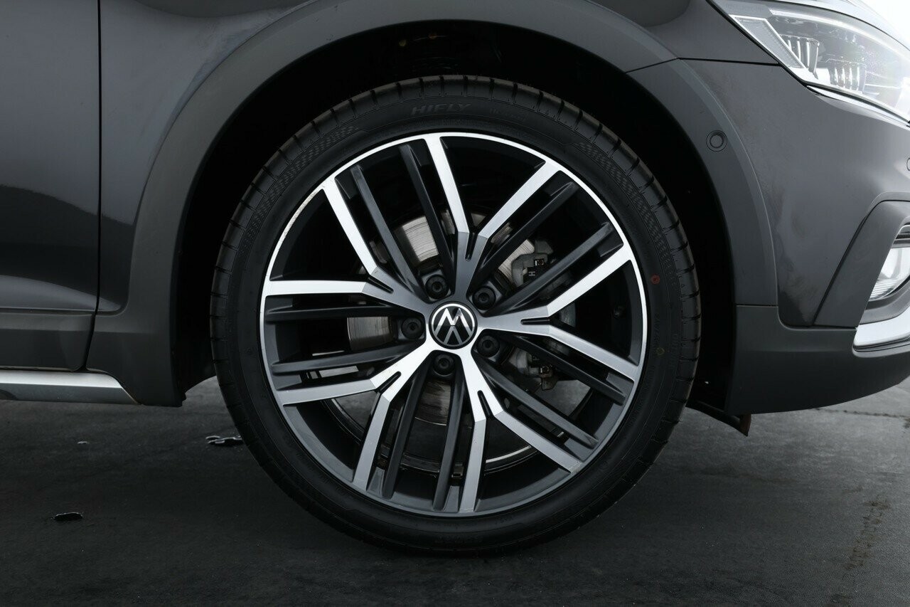 Volkswagen Passat image 4