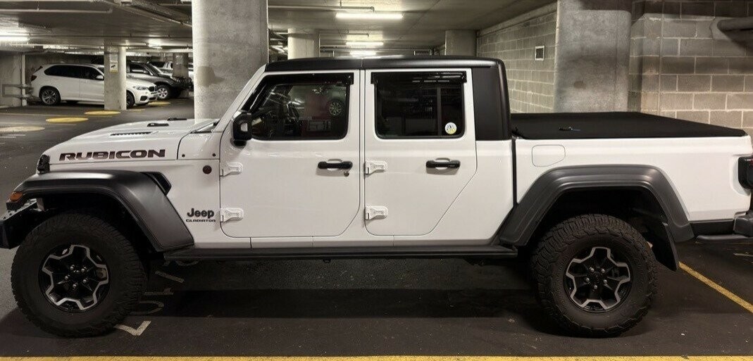 Jeep Gladiator image 2