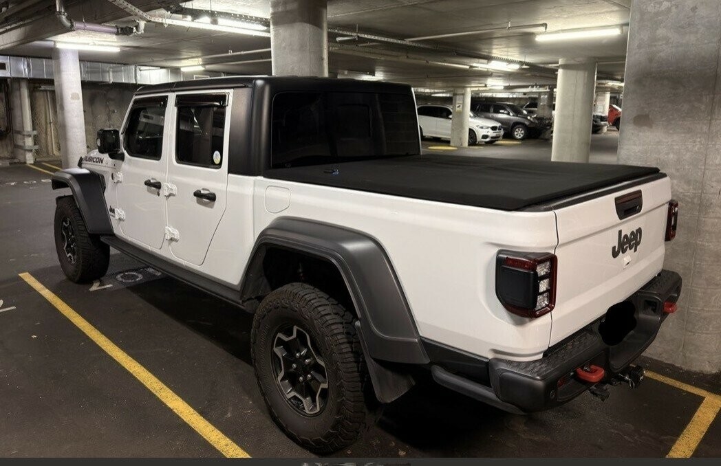 Jeep Gladiator image 4