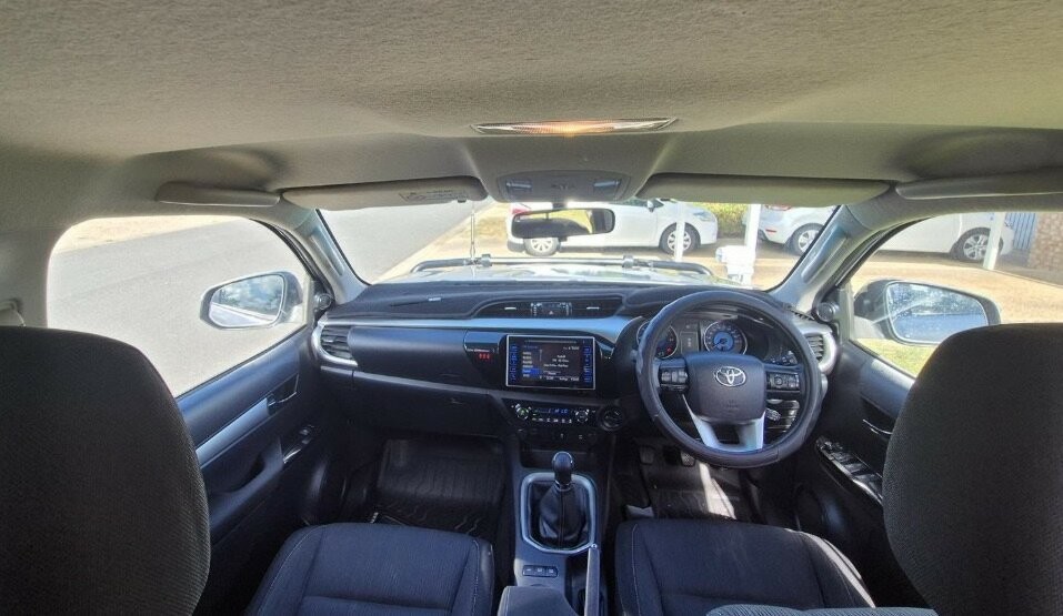 Toyota Hilux image 3