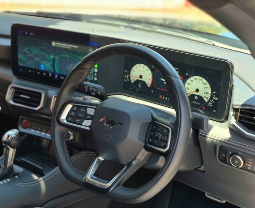 Ford Mustang image 3