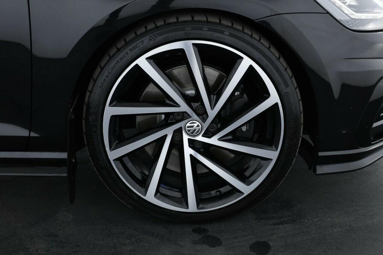 Volkswagen Golf image 4