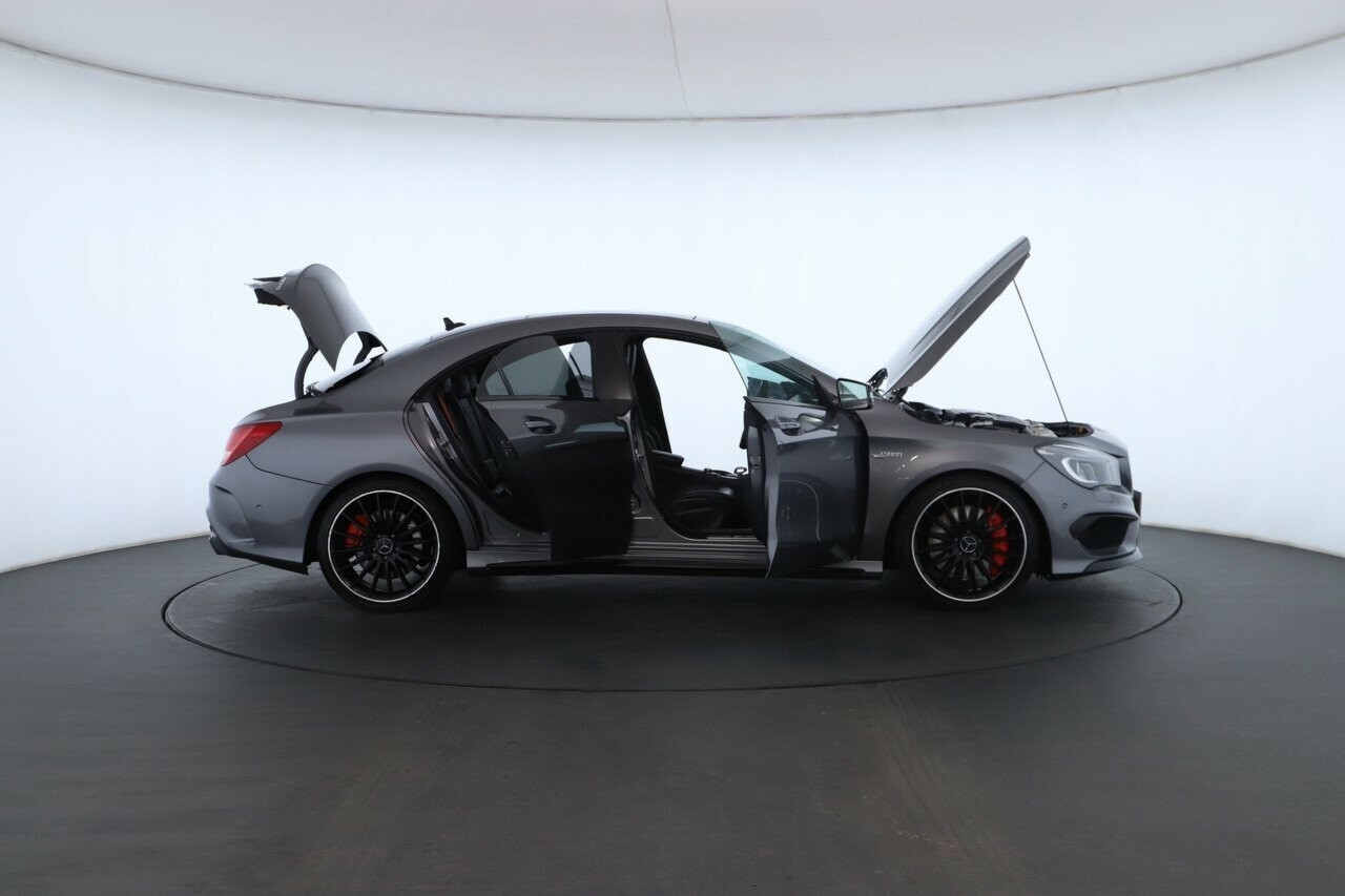 Mercedes Benz Cla-class image 2