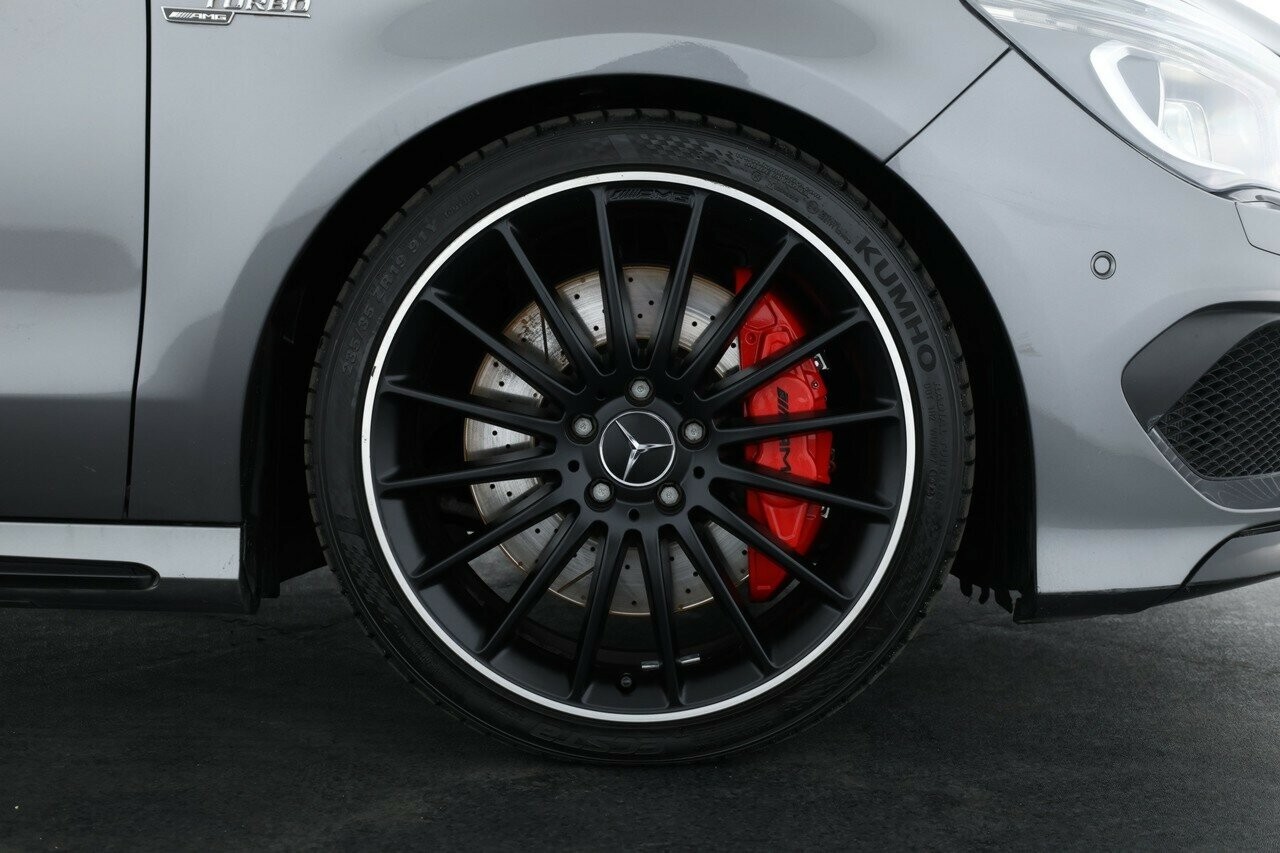 Mercedes Benz Cla-class image 4