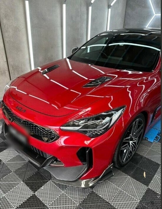 Kia Stinger image 2