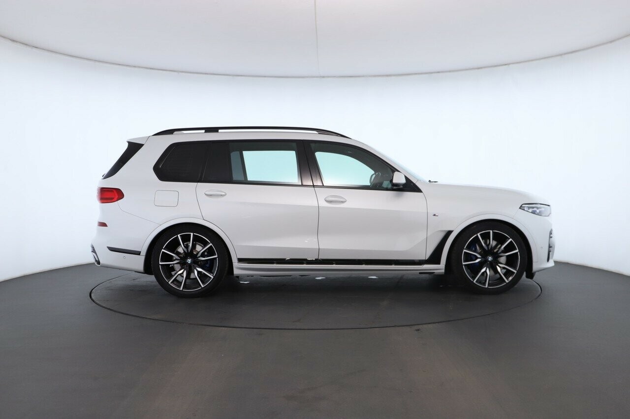 BMW X7 image 3