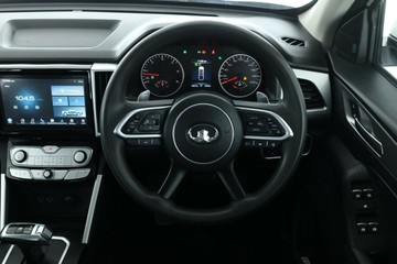 https://vehicle-cdn.autoleague.cloud/30675_61037254_21.jpg