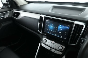 https://vehicle-cdn.autoleague.cloud/30675_61037254_23.jpg