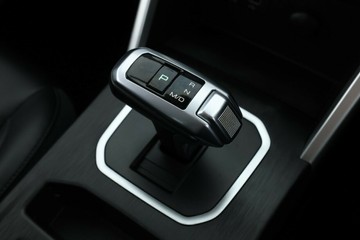 https://vehicle-cdn.autoleague.cloud/30675_61037254_28.jpg