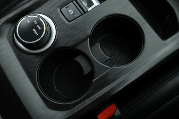 https://vehicle-cdn.autoleague.cloud/30675_61037254_30.jpg
