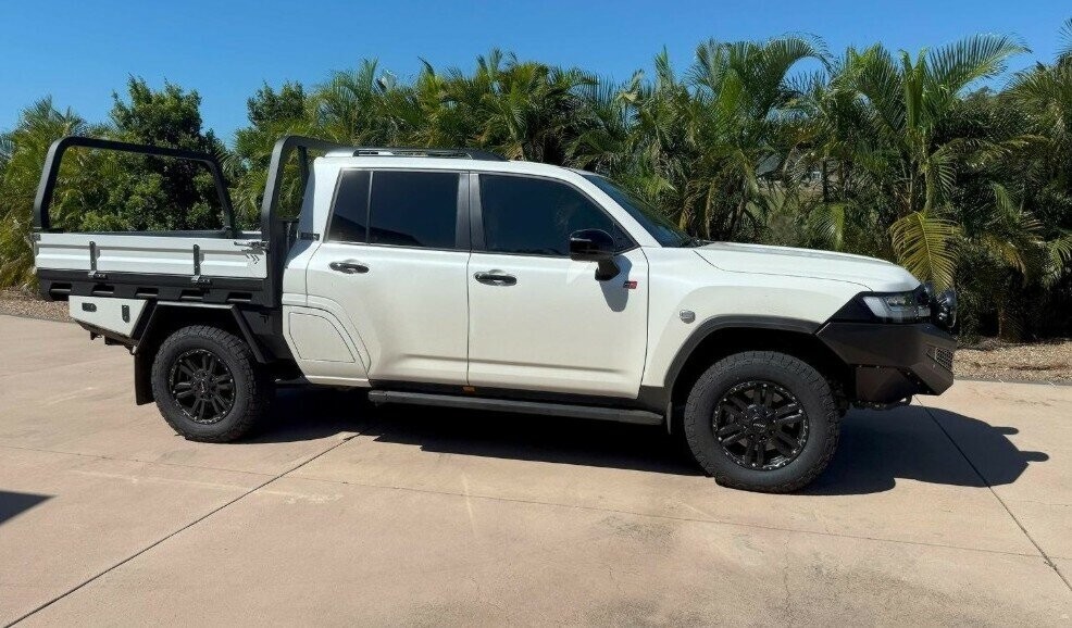 Toyota Landcruiser image 3