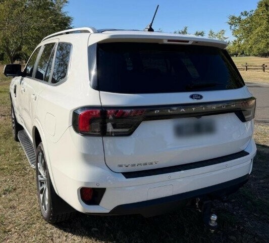 Ford Everest image 3