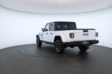https://vehicle-cdn.autoleague.cloud/30675_61037587_13.jpg