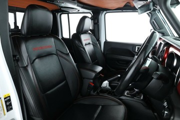 https://vehicle-cdn.autoleague.cloud/30675_61037587_19.jpg