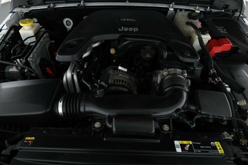 https://vehicle-cdn.autoleague.cloud/30675_61037587_7.jpg