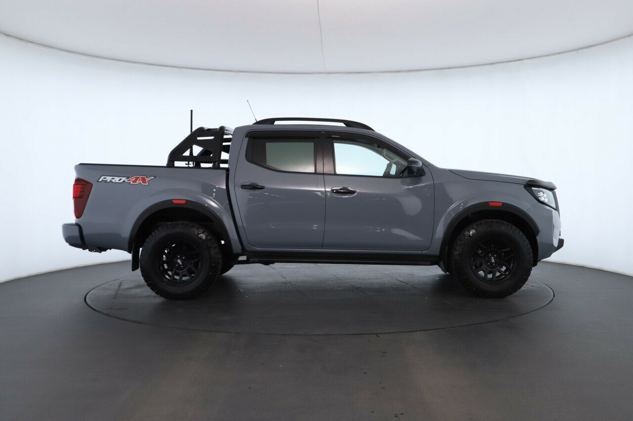 Nissan Navara image 3