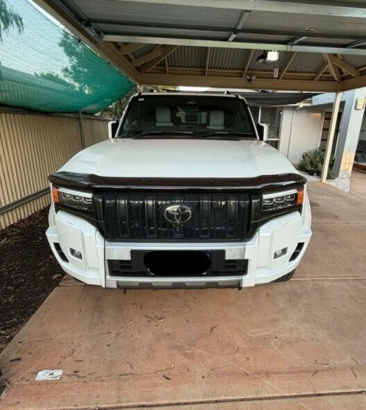 Toyota Landcruiser Prado image 2