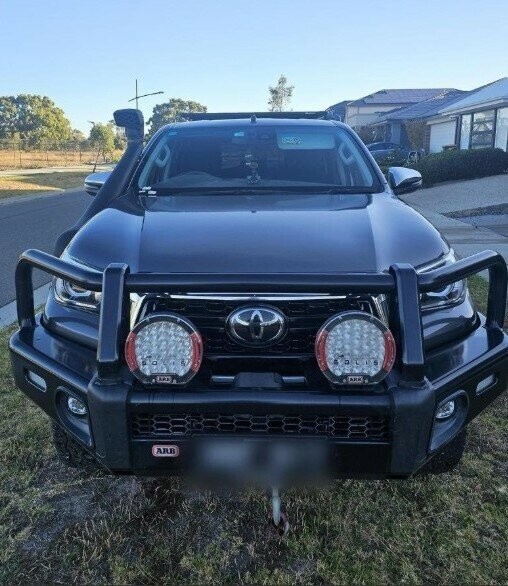 Toyota Hilux image 3