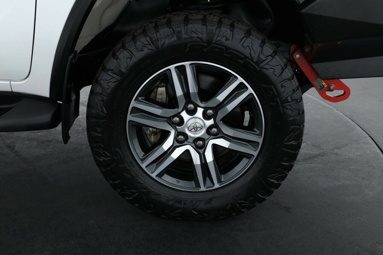 Toyota Fortuner image 4
