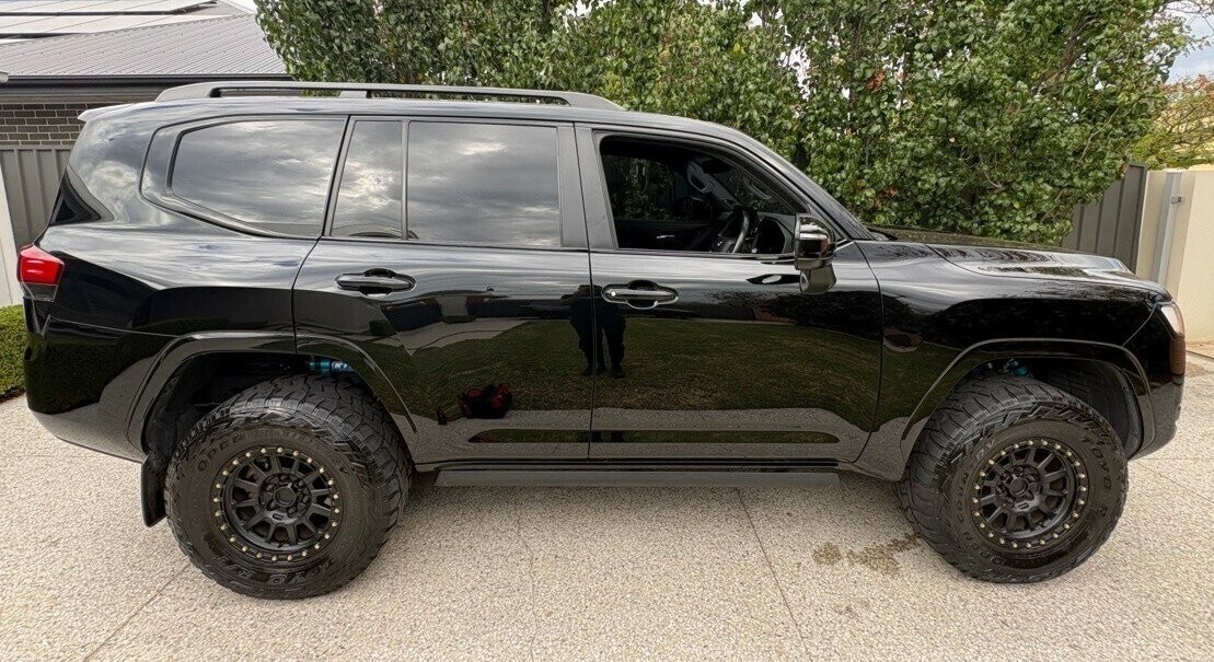 Toyota Landcruiser image 3