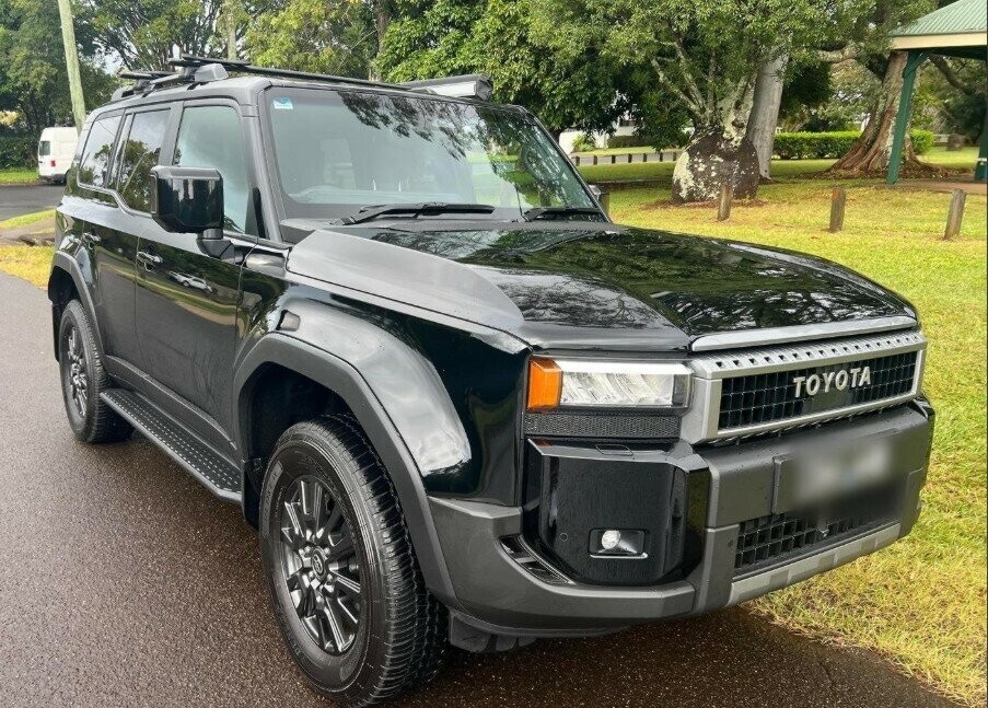 Toyota Landcruiser Prado image 1