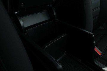 https://vehicle-cdn.autoleague.cloud/30675_61037819_30.jpg