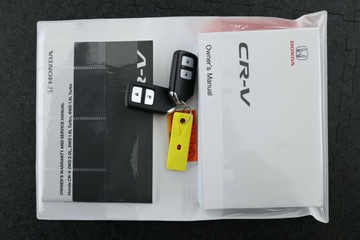 https://vehicle-cdn.autoleague.cloud/30675_61037819_35.jpg