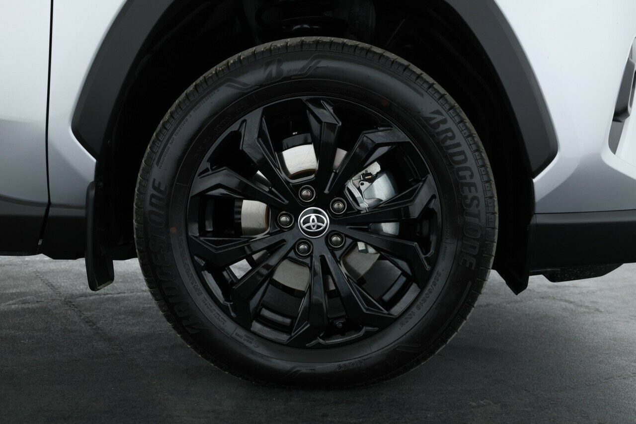 Toyota Rav4 image 4