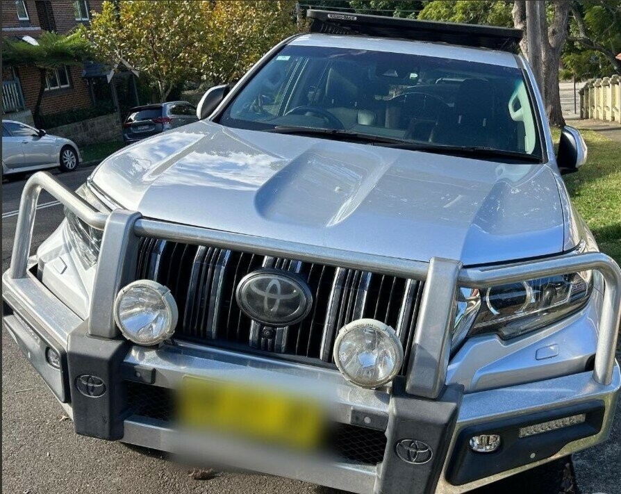 Toyota Landcruiser Prado image 3