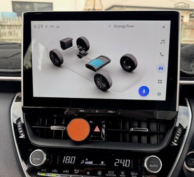 Toyota Corolla Cross image 3