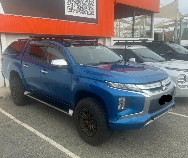 Mitsubishi Triton image 2