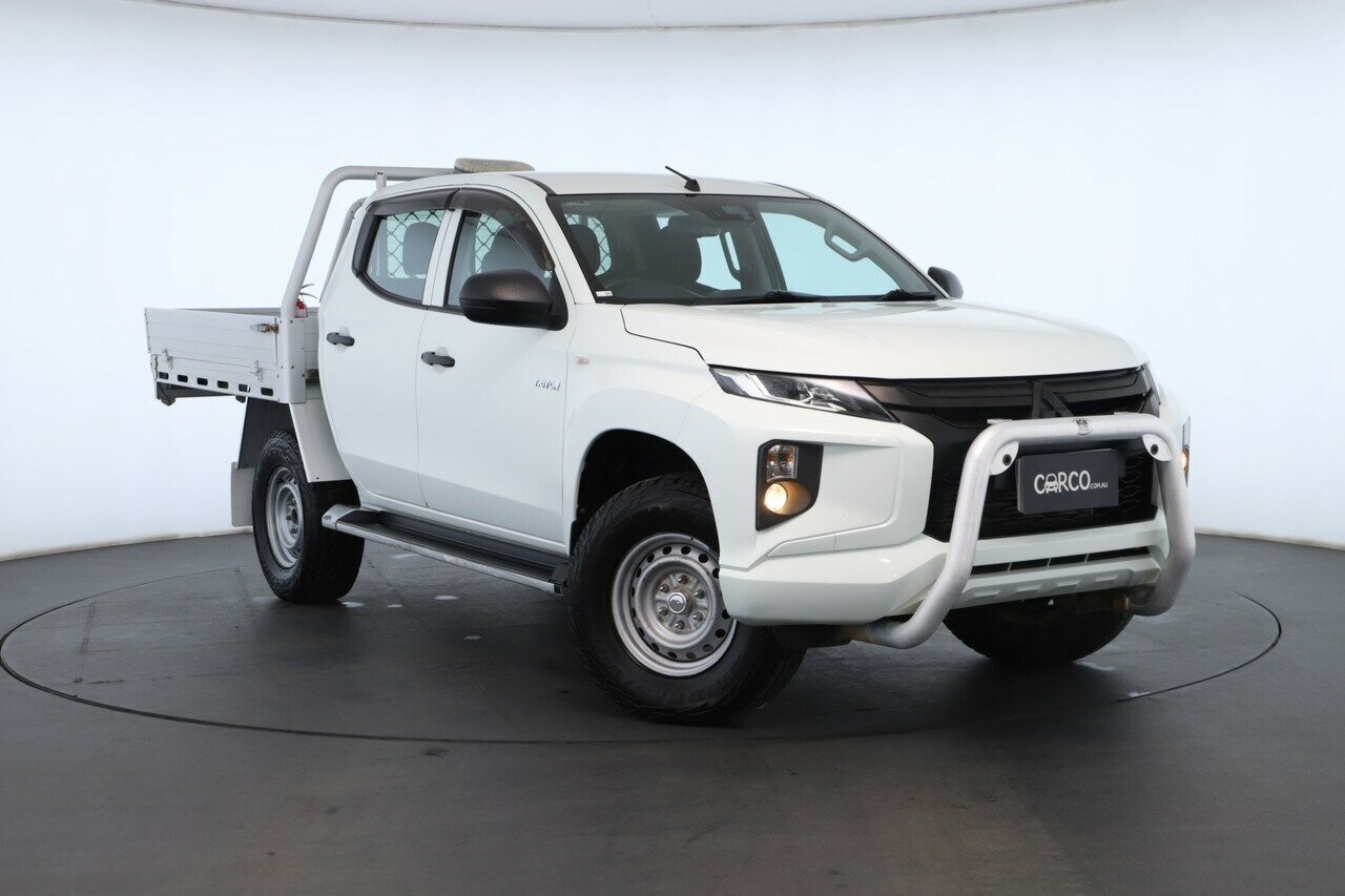 Mitsubishi Triton image 1
