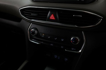 https://vehicle-cdn.autoleague.cloud/30675_61038070_25.jpg