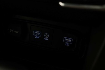 https://vehicle-cdn.autoleague.cloud/30675_61038070_26.jpg