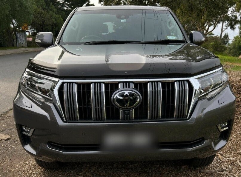 Toyota Landcruiser Prado image 4
