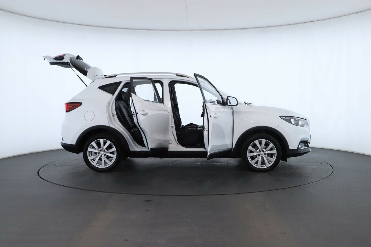 MG Zs image 2