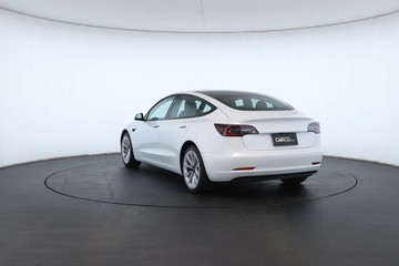 https://vehicle-cdn.autoleague.cloud/30675_61038094_13.jpg