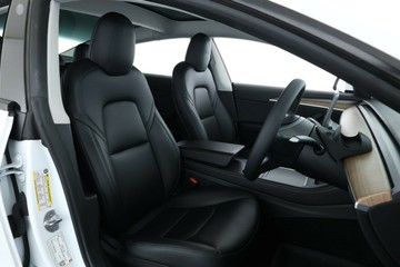 https://vehicle-cdn.autoleague.cloud/30675_61038094_20.jpg
