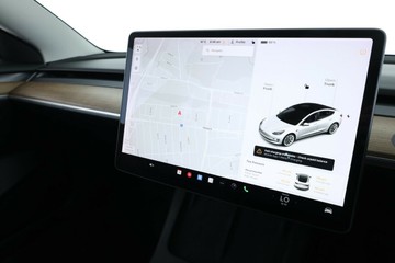 https://vehicle-cdn.autoleague.cloud/30675_61038094_24.jpg
