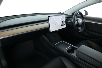 https://vehicle-cdn.autoleague.cloud/30675_61038094_32.jpg