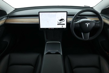 https://vehicle-cdn.autoleague.cloud/30675_61038094_35.jpg