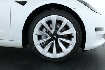 https://vehicle-cdn.autoleague.cloud/30675_61038094_4.jpg