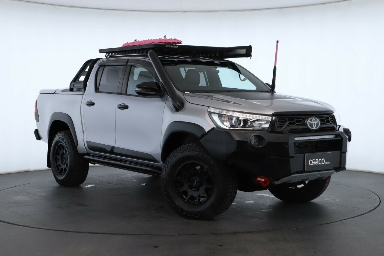 Toyota Hilux image 1