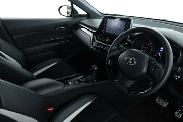 https://vehicle-cdn.autoleague.cloud/30675_61038147_19.jpg