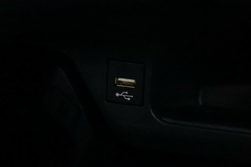 https://vehicle-cdn.autoleague.cloud/30675_61038147_27.jpg