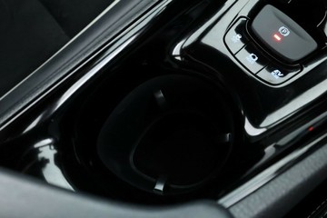 https://vehicle-cdn.autoleague.cloud/30675_61038147_30.jpg