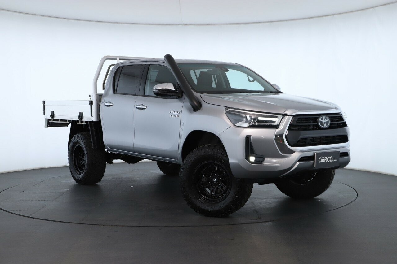Toyota Hilux image 2