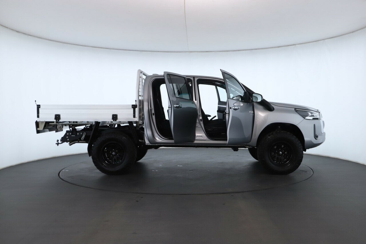 Toyota Hilux image 3